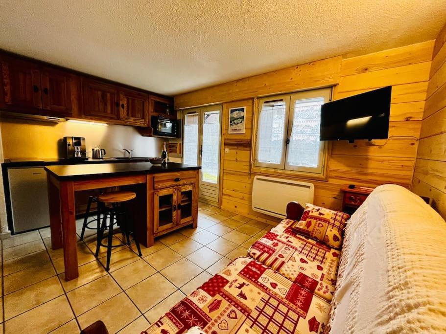 Appartement Au Pied Des Pistes กงบลู ภายนอก รูปภาพ